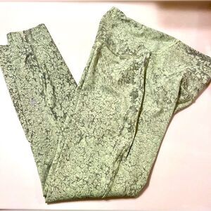 Lululemon Athletica Green Patterned Leggings